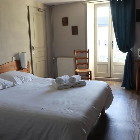 ホテル Logis Le Relais De Thezillieu