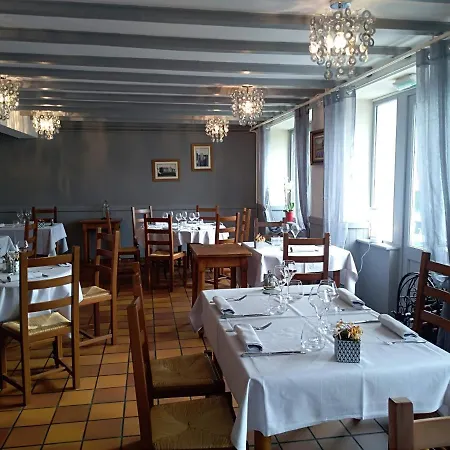 Logis Le Relais De ホテル